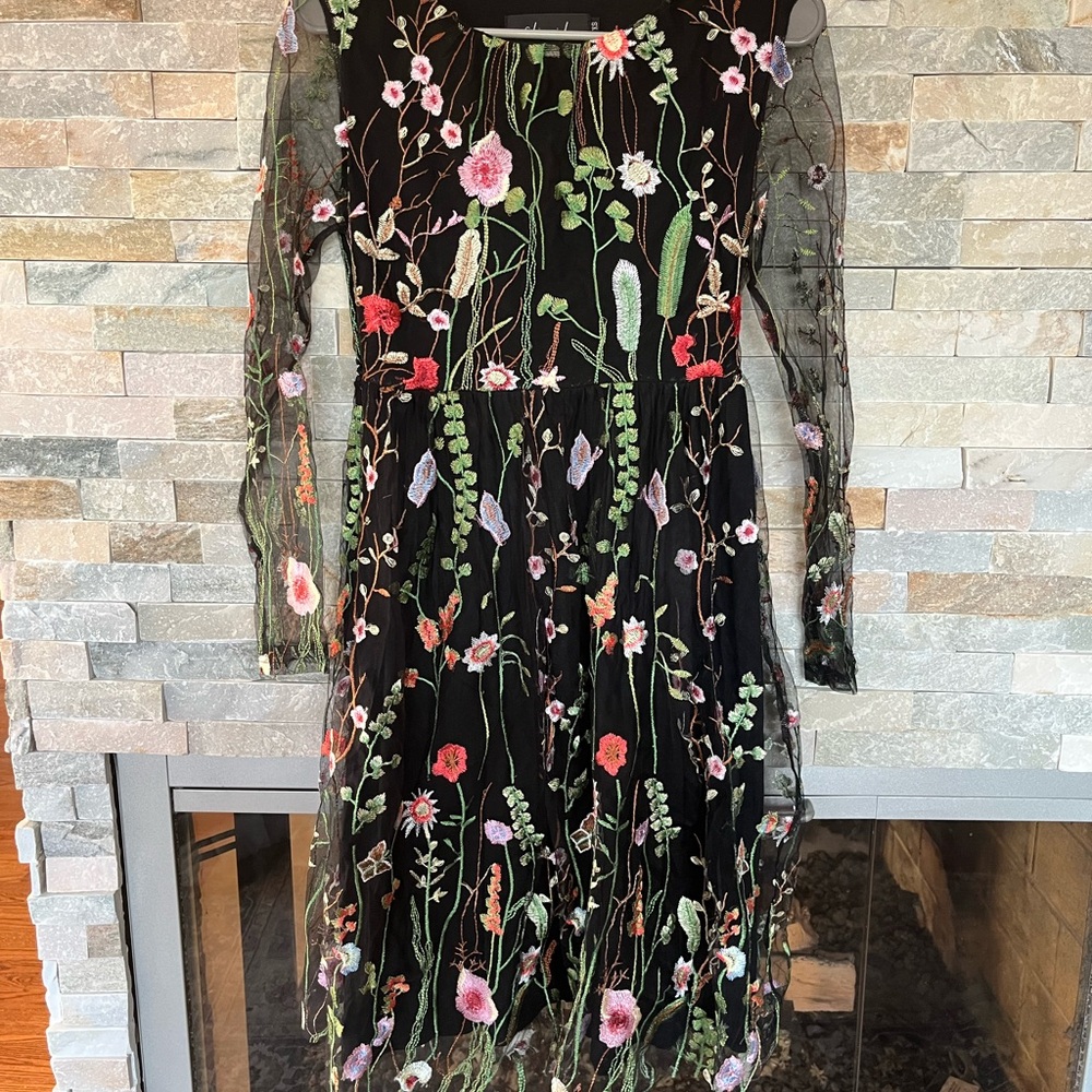 CHICWISH Floral Embroidered Black Maxi Dress Women’s XS